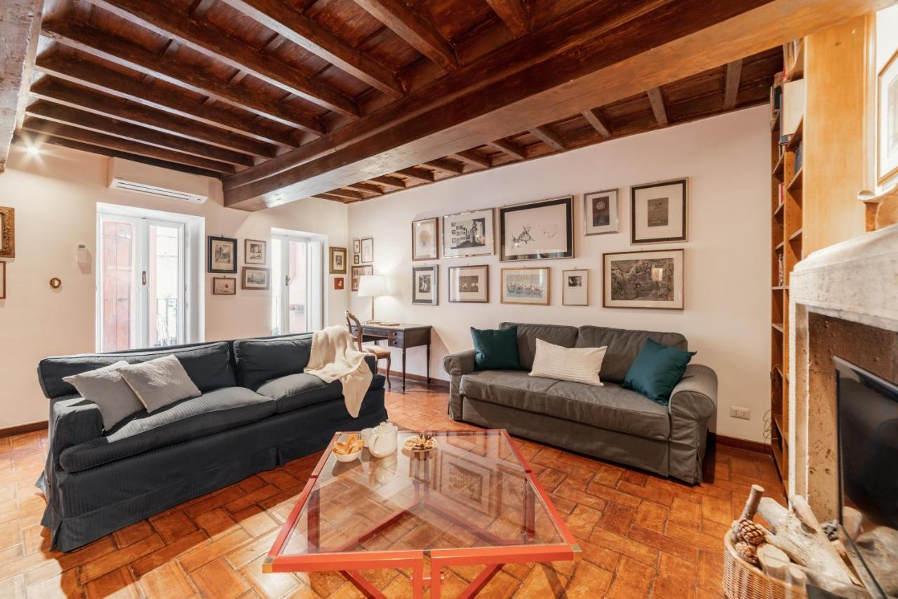 Domus Quiritum Charming, Appartamento D'Epoca A Campo De' Fiori Róma Kültér fotó